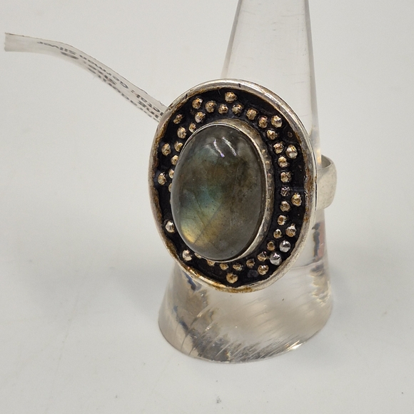 Silver & Labradorite Stone Ring - Picture 3 of 7